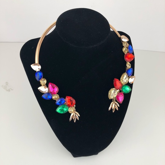 Oval Rhinestone Necklace - Picture 2 of 4